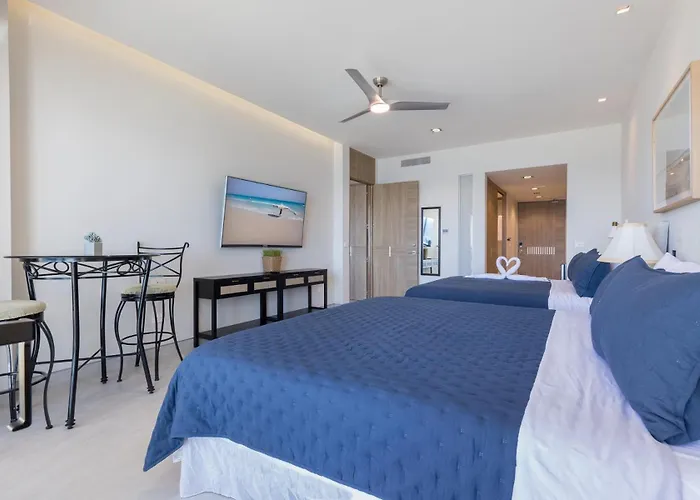 New Sonoran Star 1 Bedroom 2 Beds King 4 People